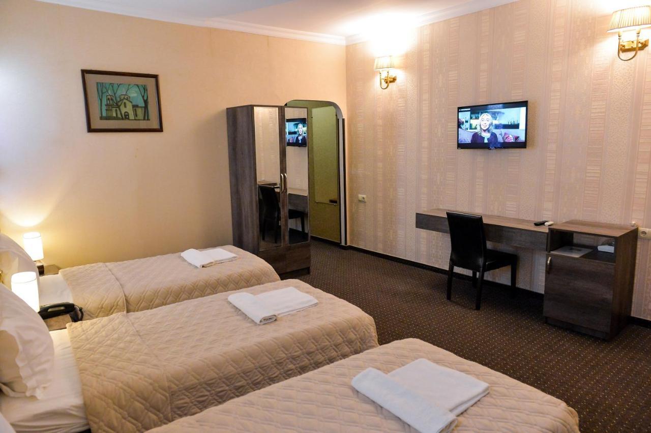 Hotel Old Town Kutaisi Exteriör bild