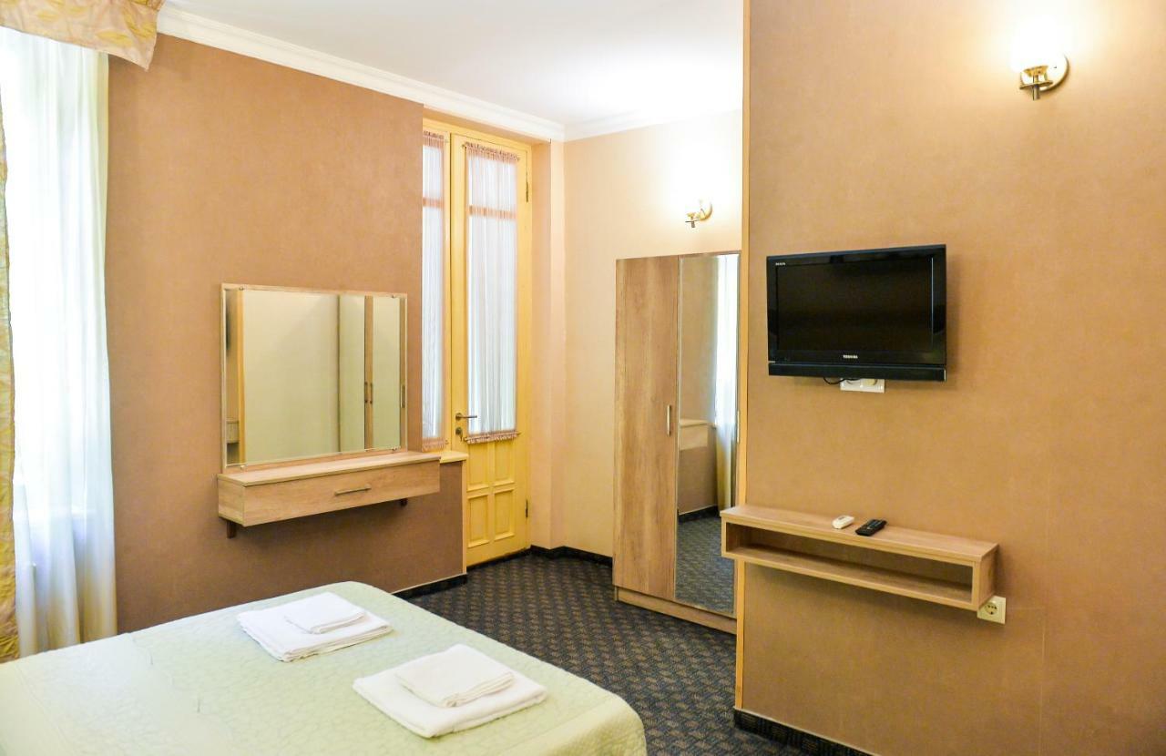 Hotel Old Town Kutaisi Exteriör bild